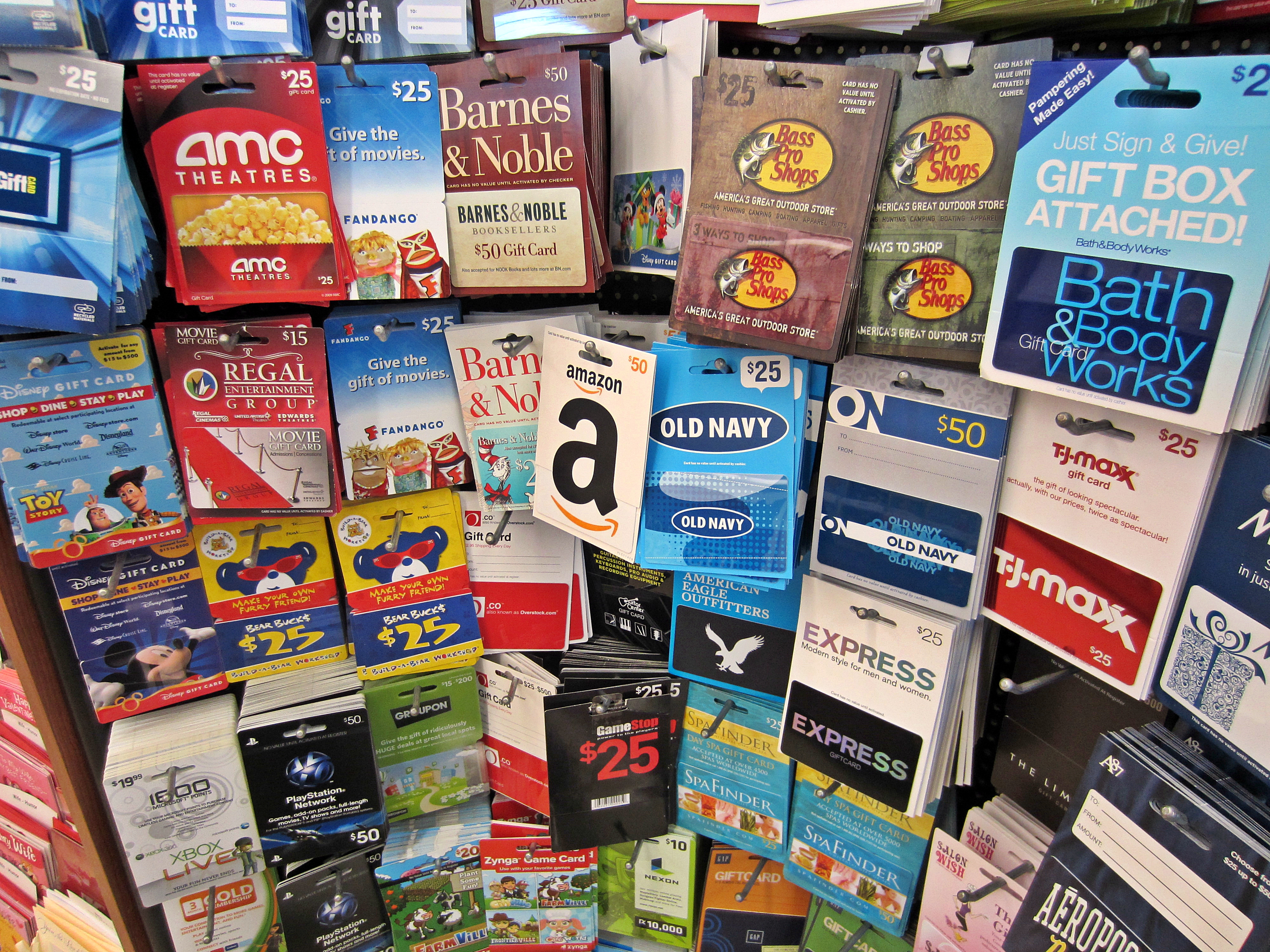 "Gift Cards" (CC BY-SA 2.0) by 401(K) 2013