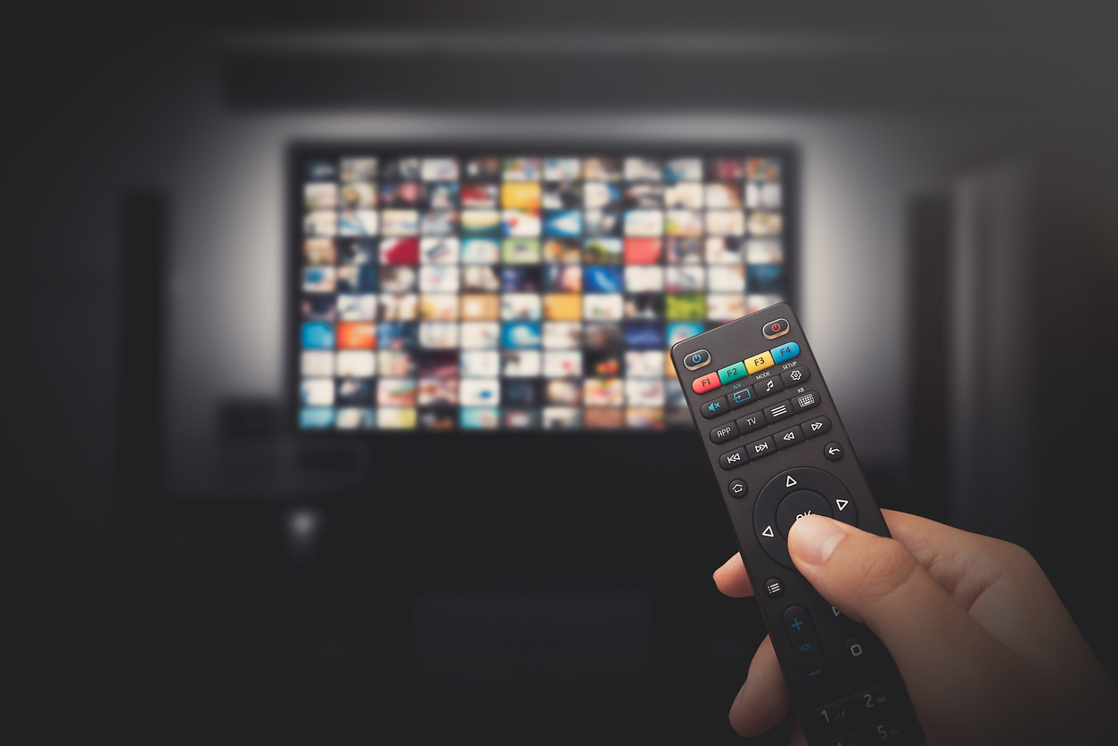 5 Top Live TV Streaming Services in 2023: Watch Cable-free