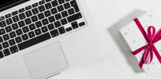 Top Corporate Gift Ideas to Strengthen Your Business Relationships