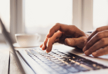 Is There an AI That Can Analyze PDFs? Best AI Tools Is There an AI That Can Analyze PDFs? Best AI Tools