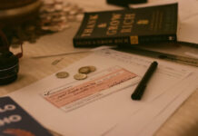 6 Benefits of Getting Paid Earlier Through Modern Banking
