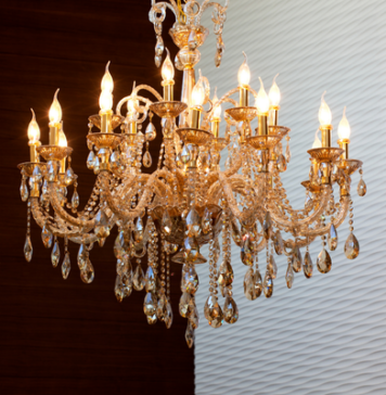 How to Choose a Statement Chandelier Without Overwhelming Your Room